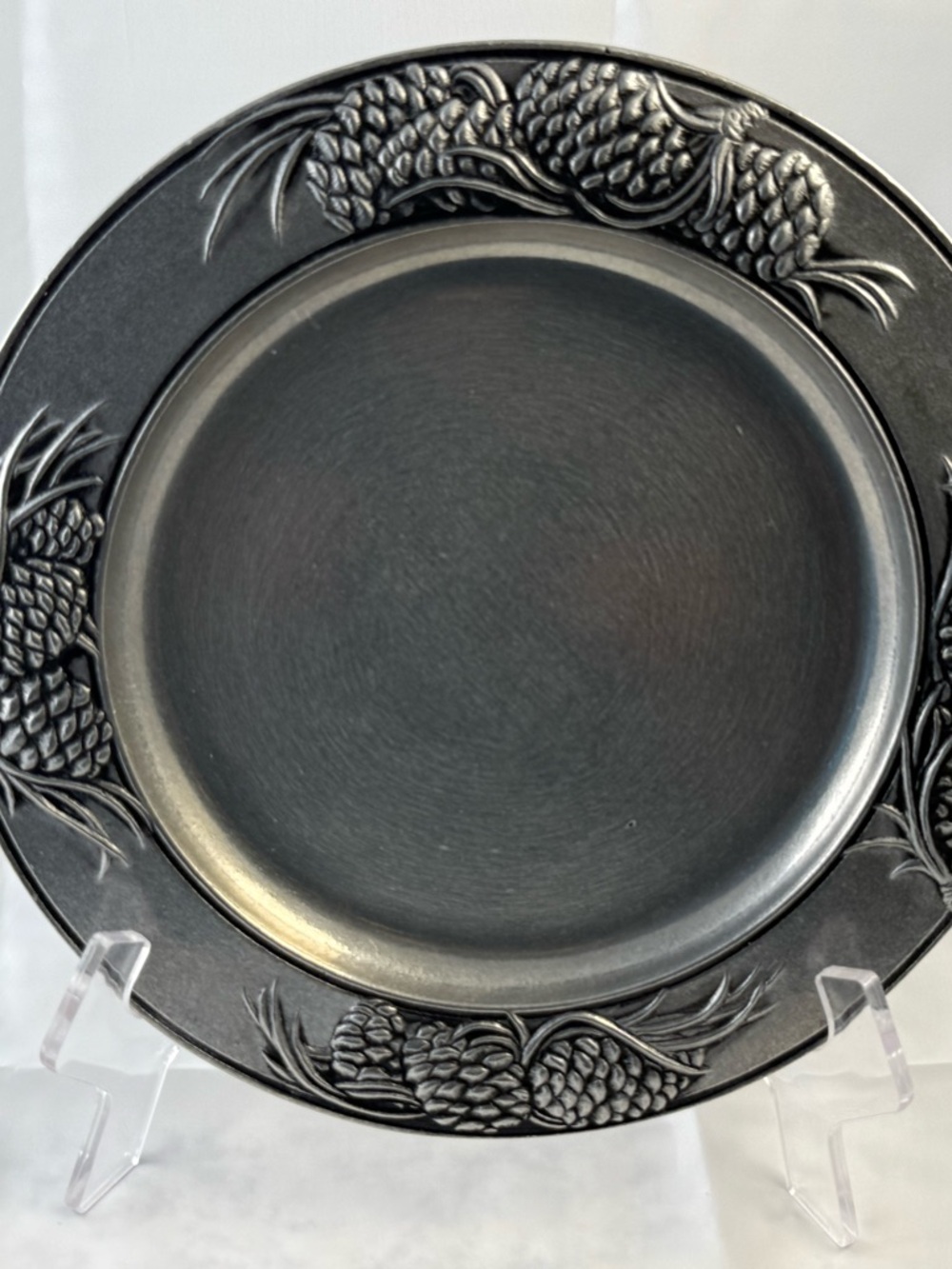 Vintage Carson Pinecone Statesmetal Metalware Plate 10” USA, Charger Plates